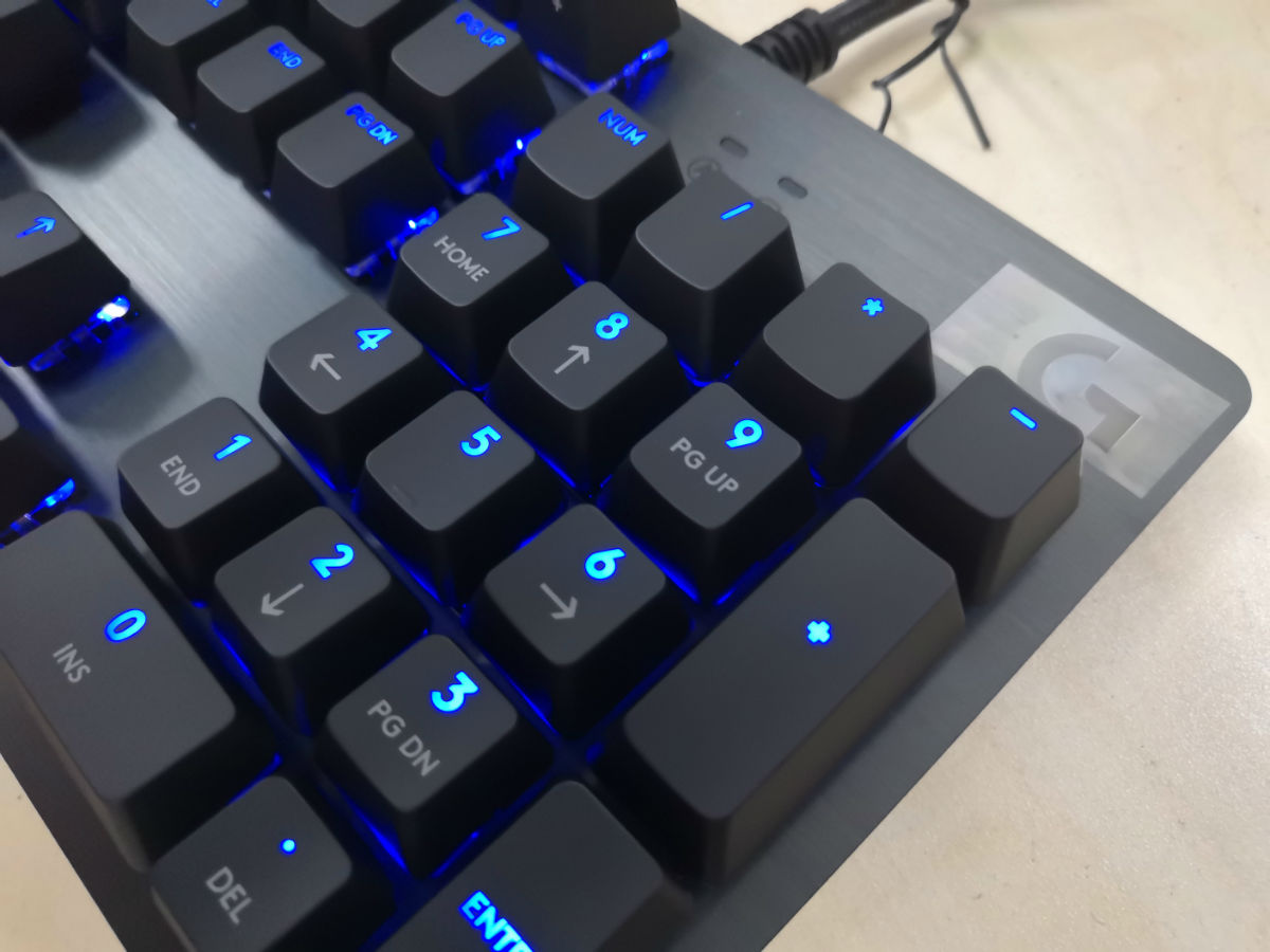 logitech g512 gx blue review look and feel